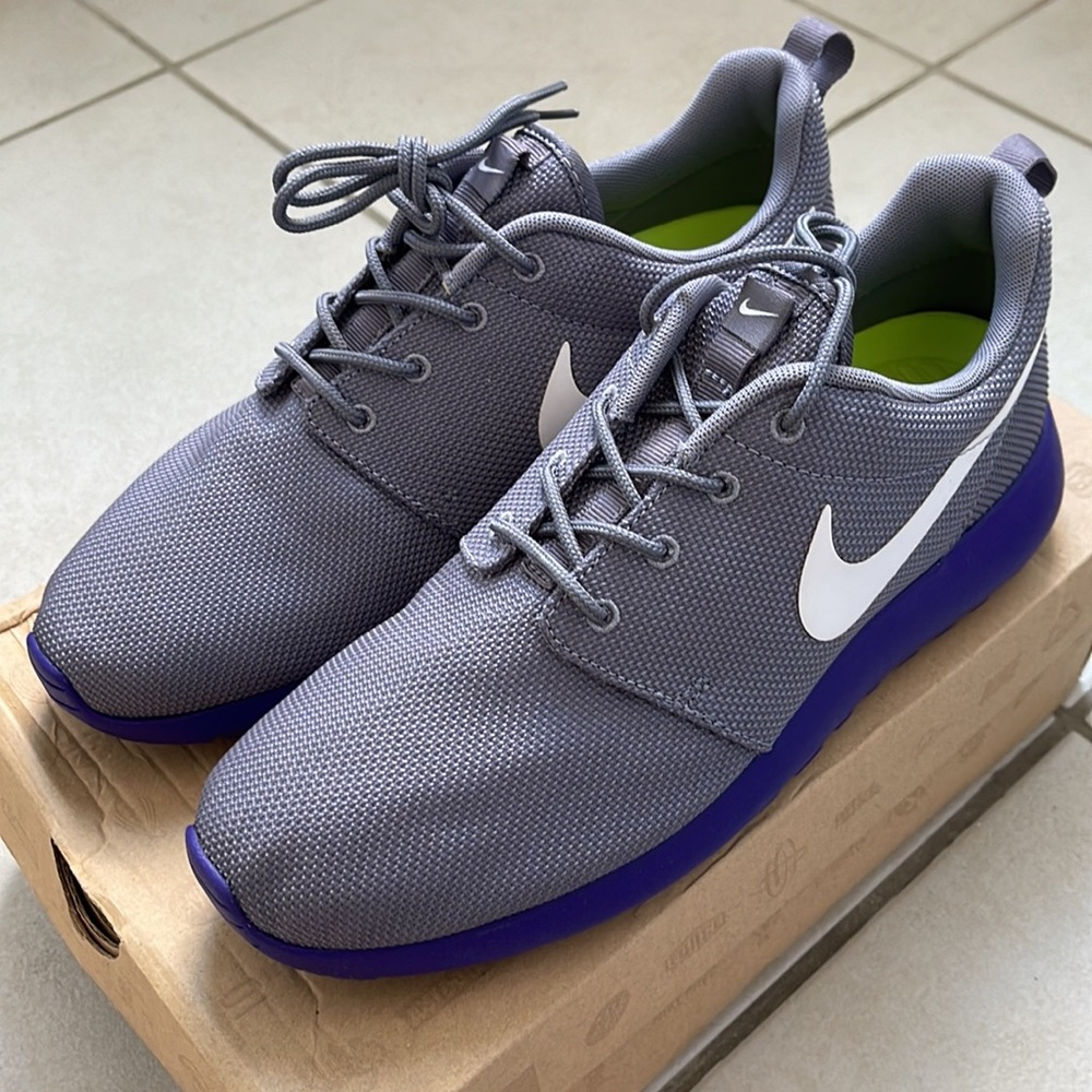 DS Nike Roshe Run Men’s US8 511881-015